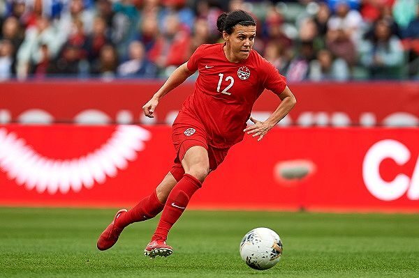 Christine Sinclair - Chân sút ghi bàn đáng nể