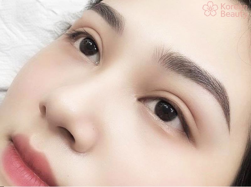 Xu hướng tạo lông mày chữ bát phổ biến hiện nay 